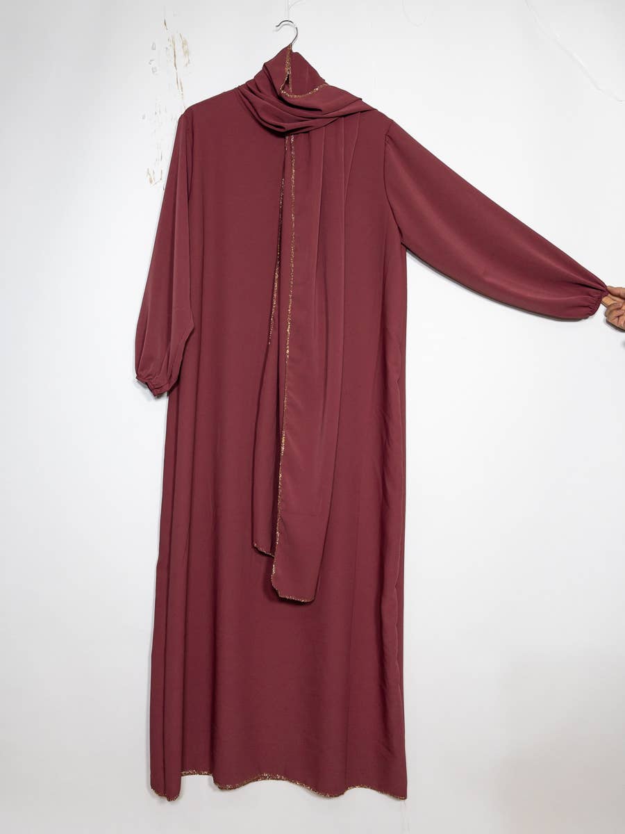 Medina Silk Abaya with Integrated Veil & Gold Stitching – Ref. 2338PK – view 2