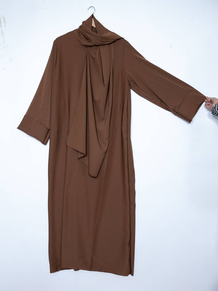 Medina Silk Abaya with Integrated Veil – Ref. 2377PK-NML – view 3