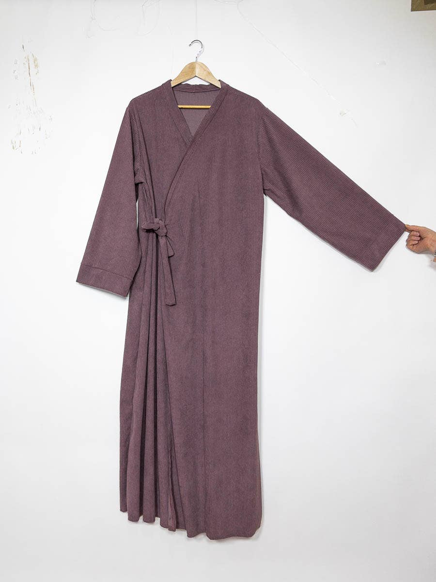 Velvet Abaya Dress with Bow & Wide Sleeves – view 2