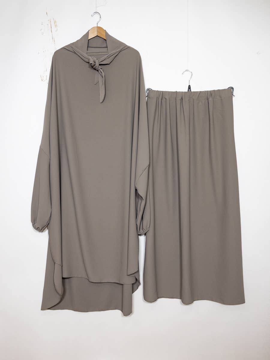 Jilbab Set with Skirt in Medina Silk – Ref. 2310PK – view 4